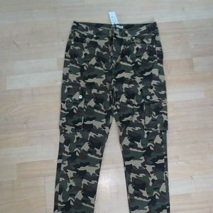 Women’s cargo pants